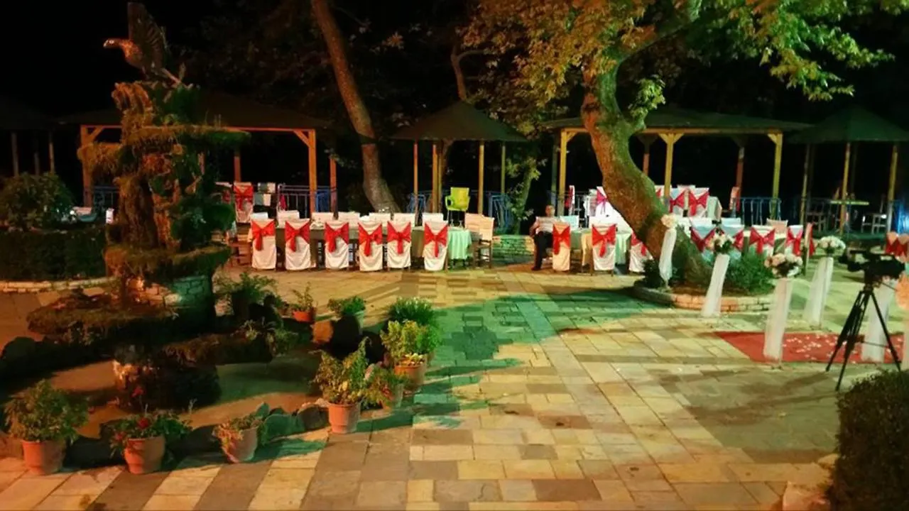 Kt Qato Hotel Bogove